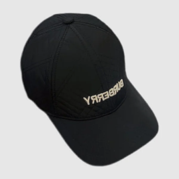 버버리 베이스볼 캡 8056176