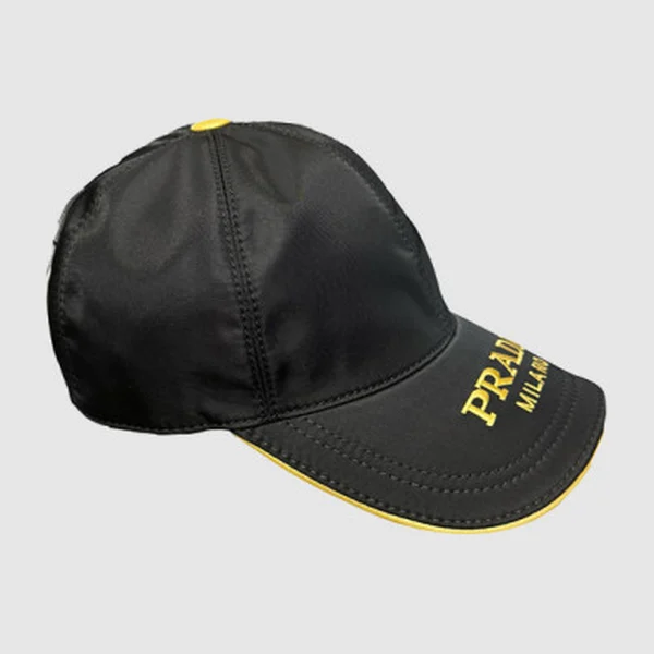 프라다 베이스볼 캡 1HC437