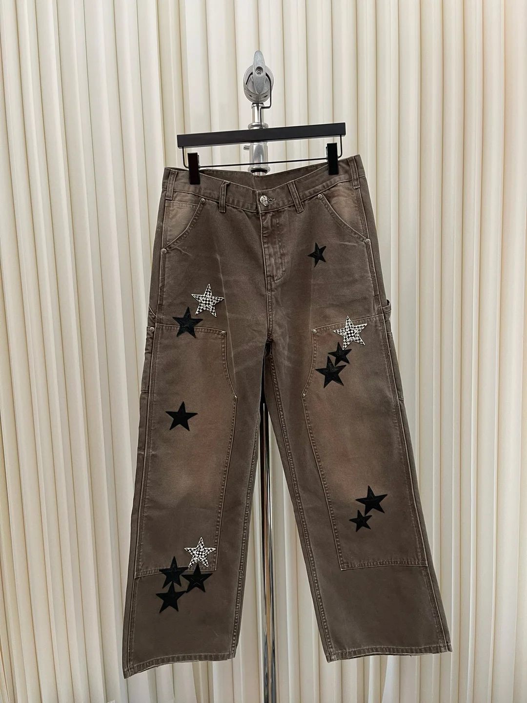 186d318dc85e2.webp