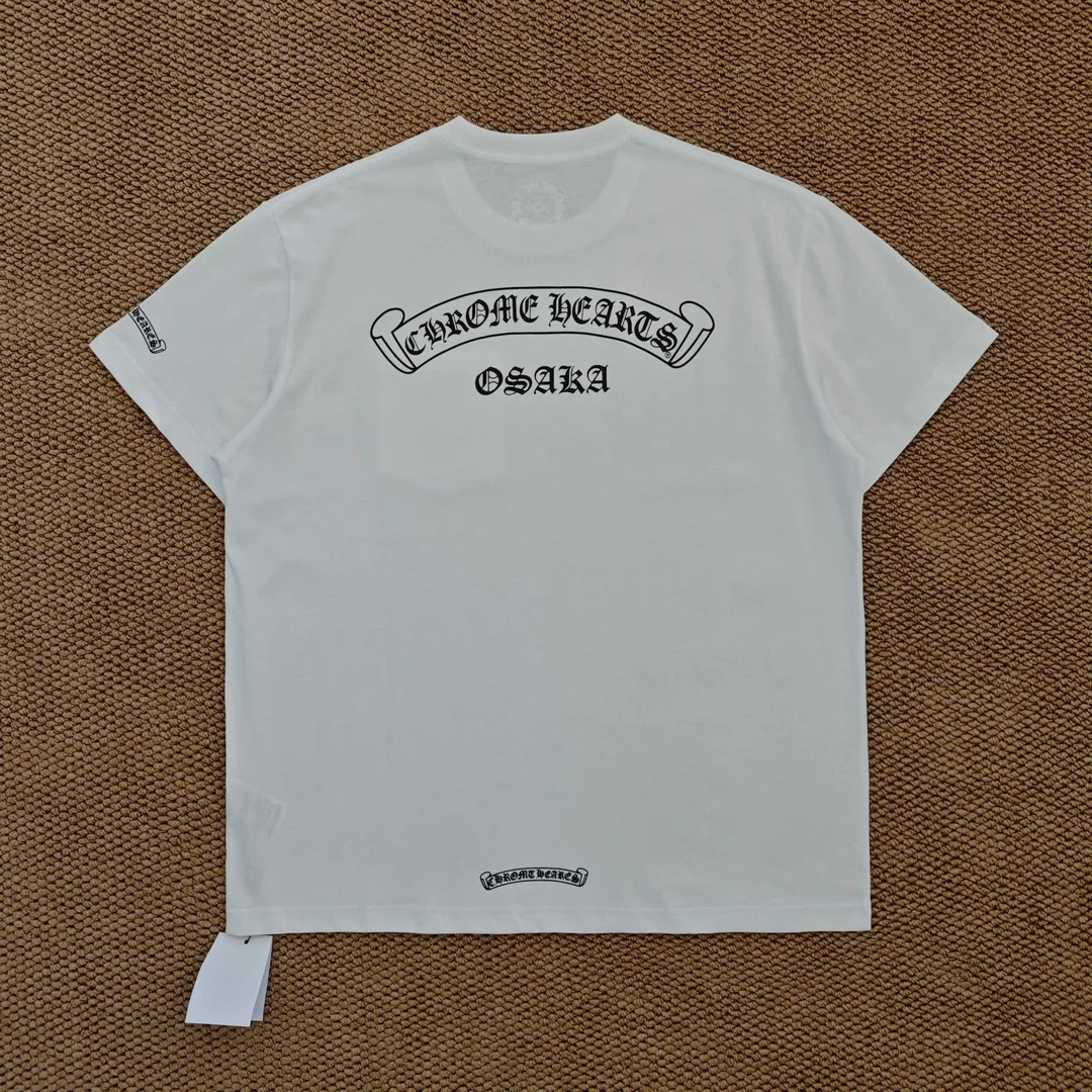 크롬하츠 스크롤 로고 티셔츠 2Color