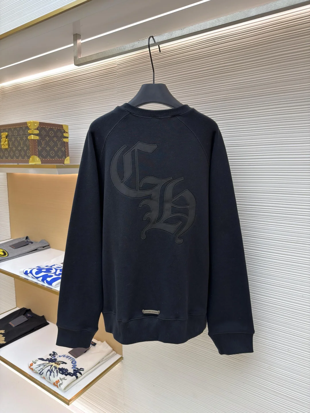 크롬하츠 나일론 세메터리 크로스 패치 CH 백 로고 맨투맨