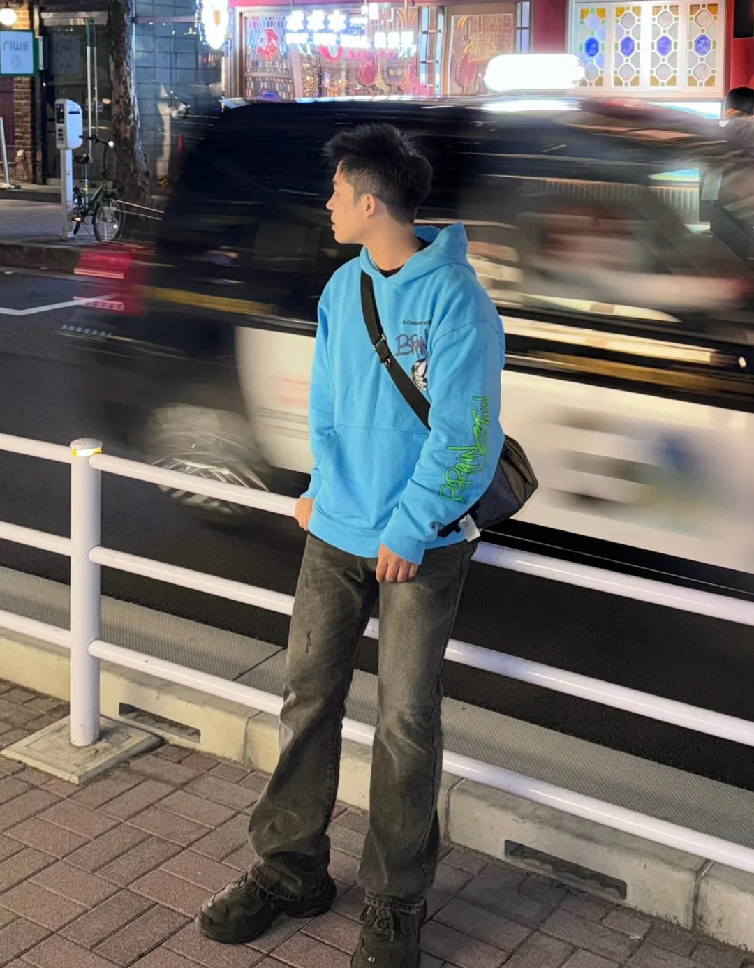 8d9e0bdbe9f51.webp