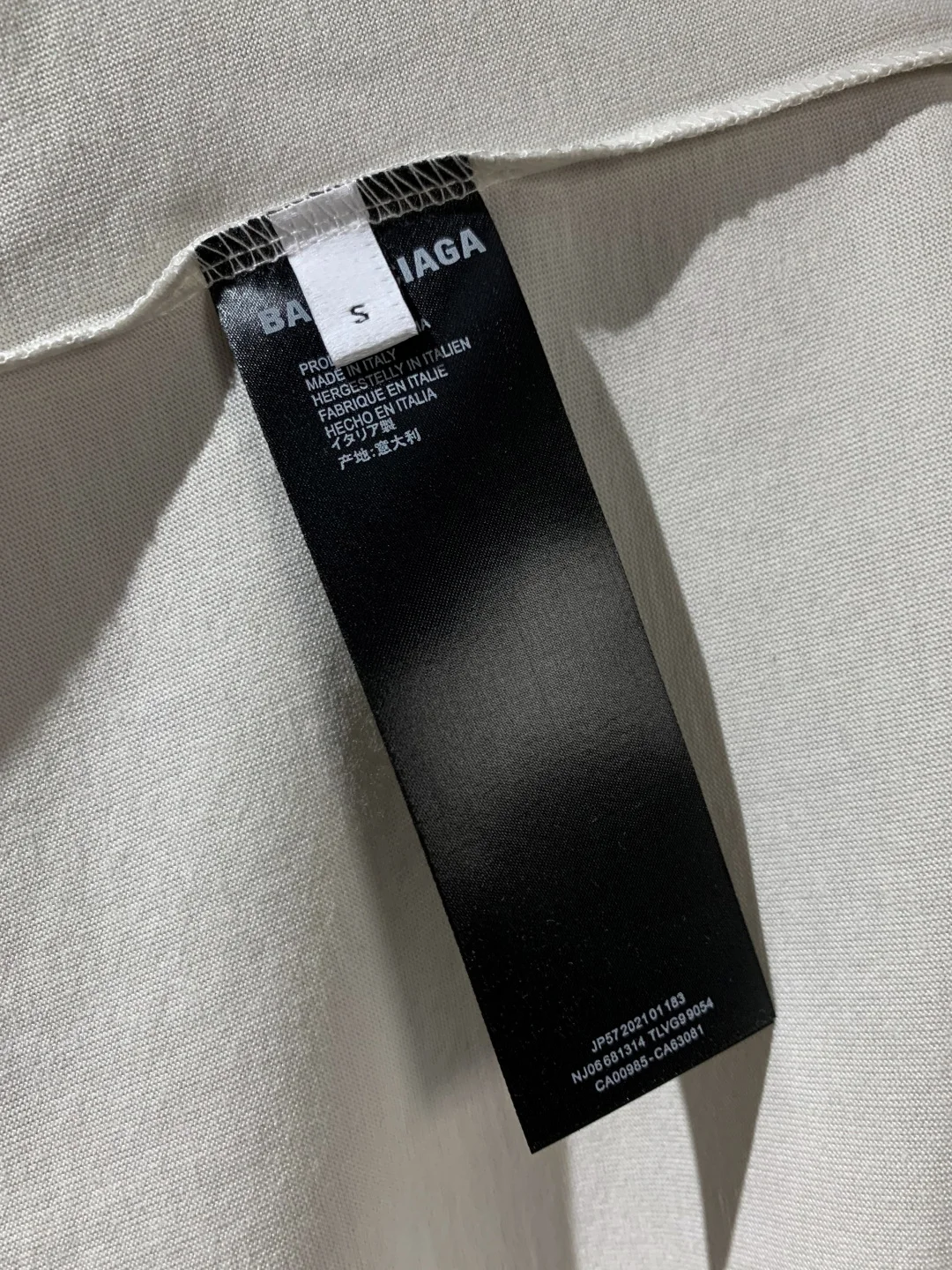발렌시아가 BB 로고 반팔 티셔츠 2Color