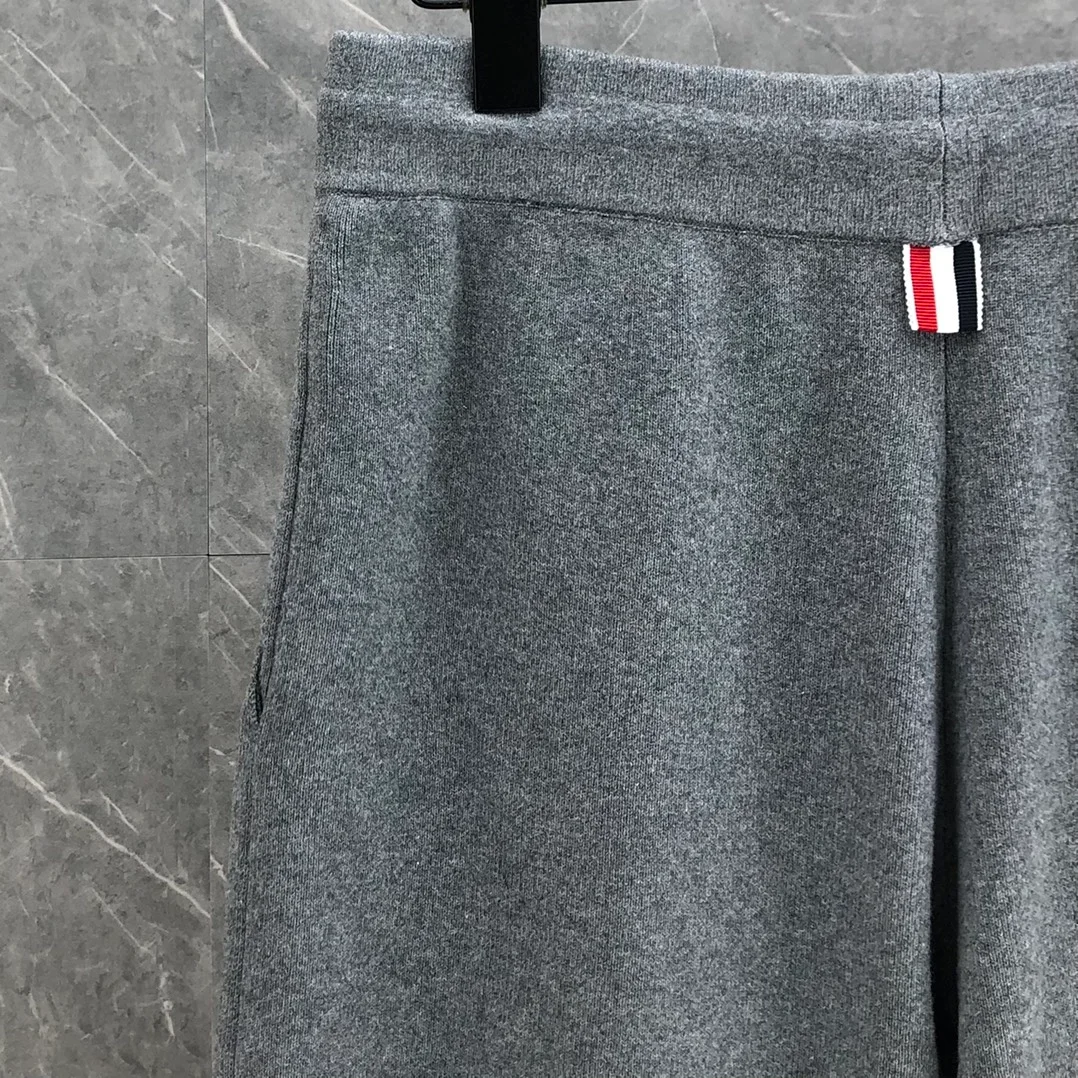 톰브라운 코튼 사선 미드타이 쇼츠 2COLOR (NAVY) (BLACK)