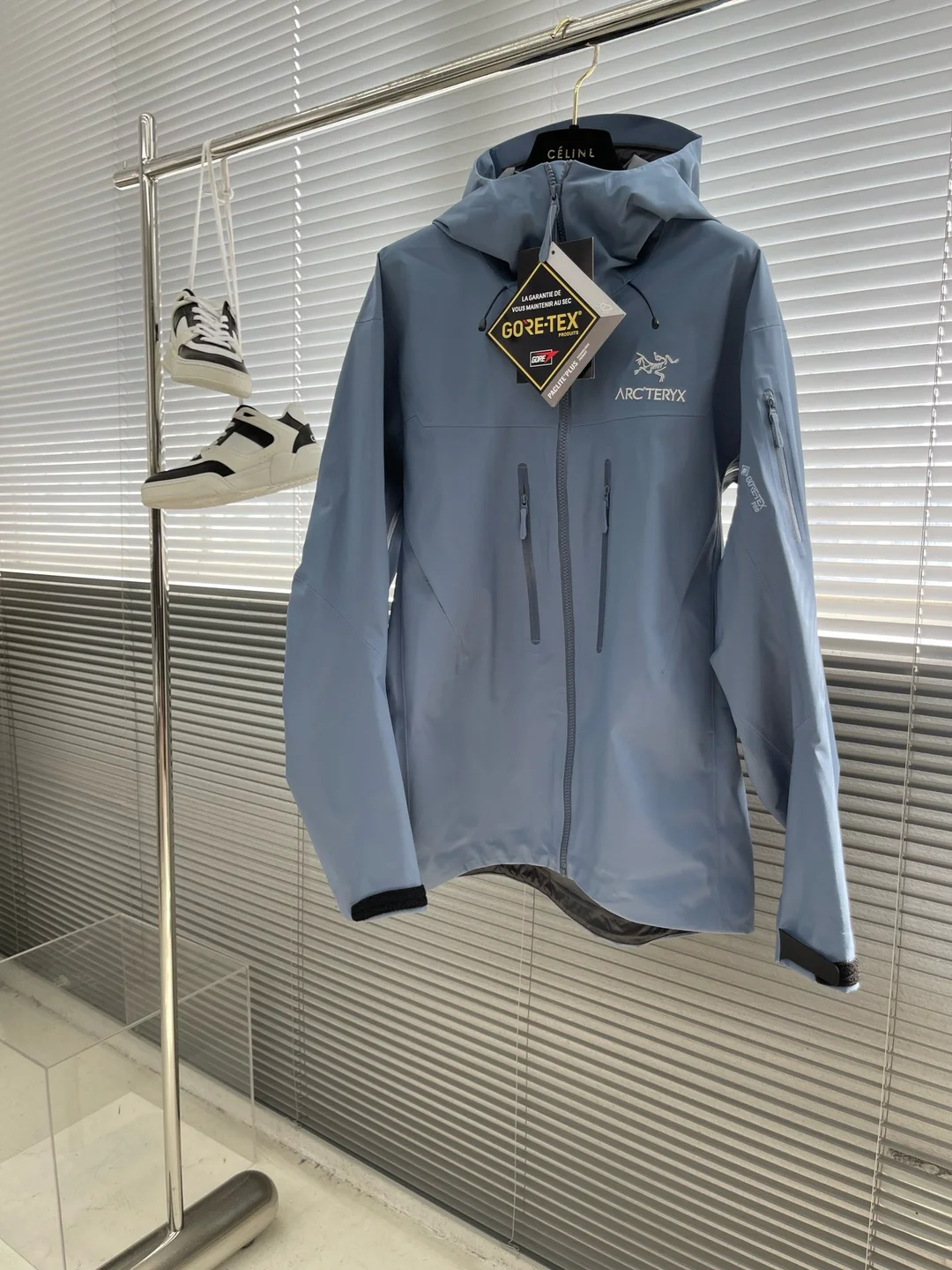 bc18b993d62ee.webp