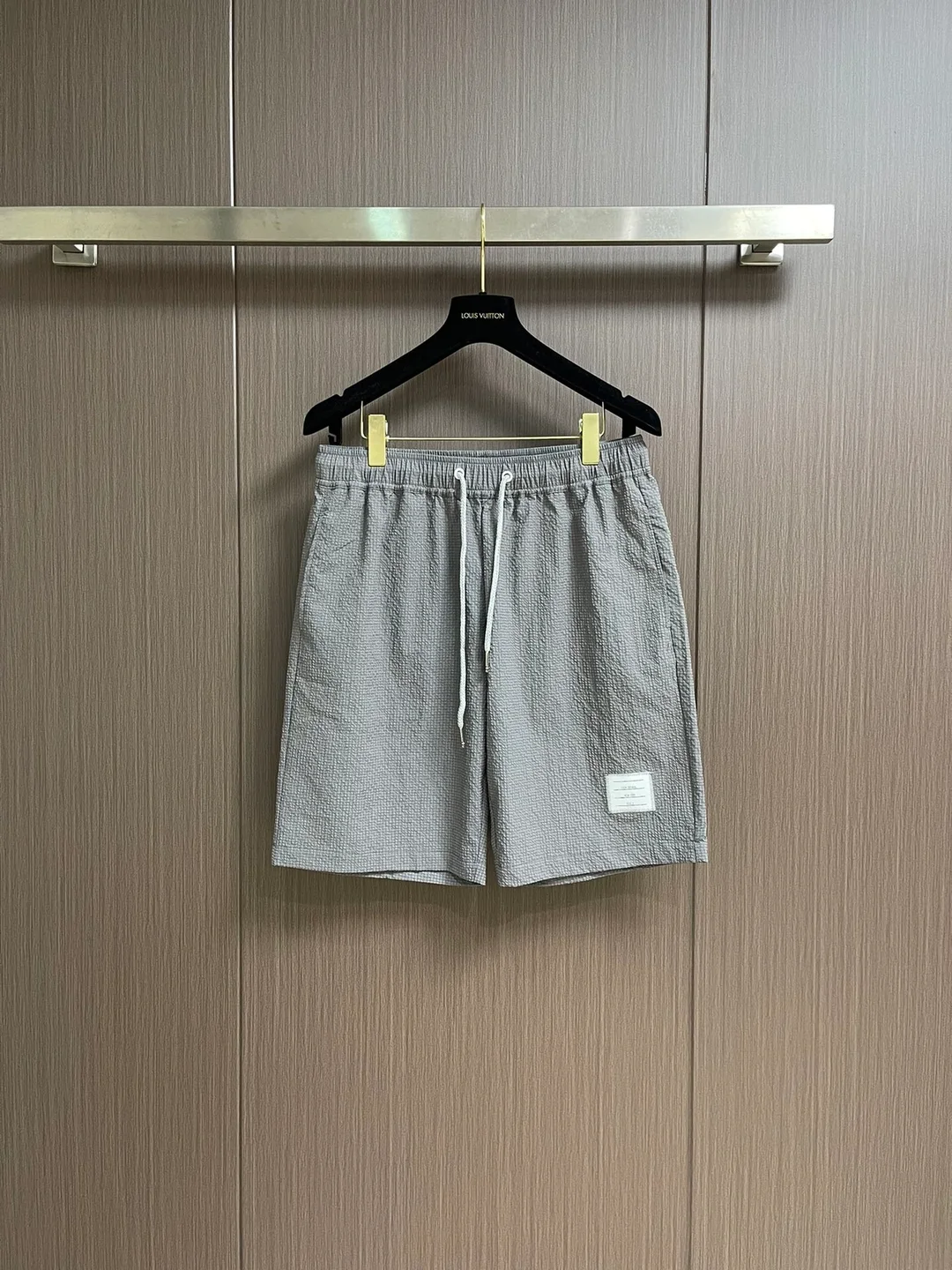 톰브라운 시어서커 쇼츠 그레이