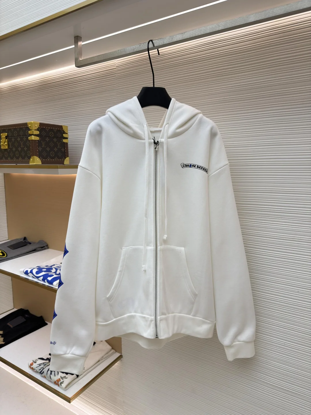 f042bc3c80f51.webp