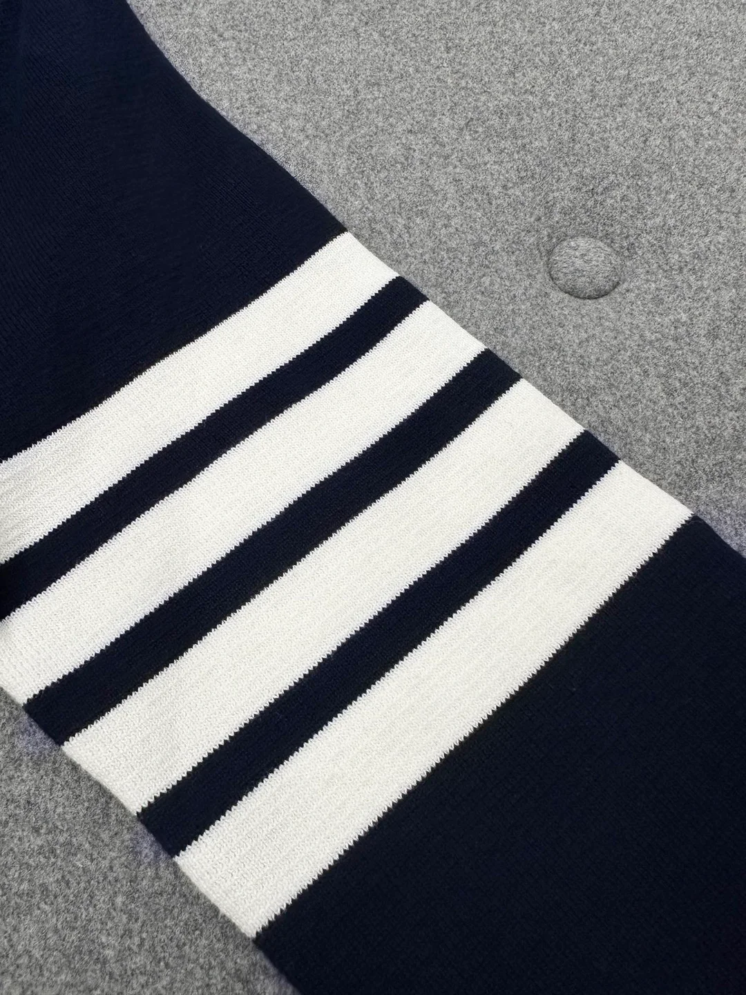 f30432ac275c8.webp