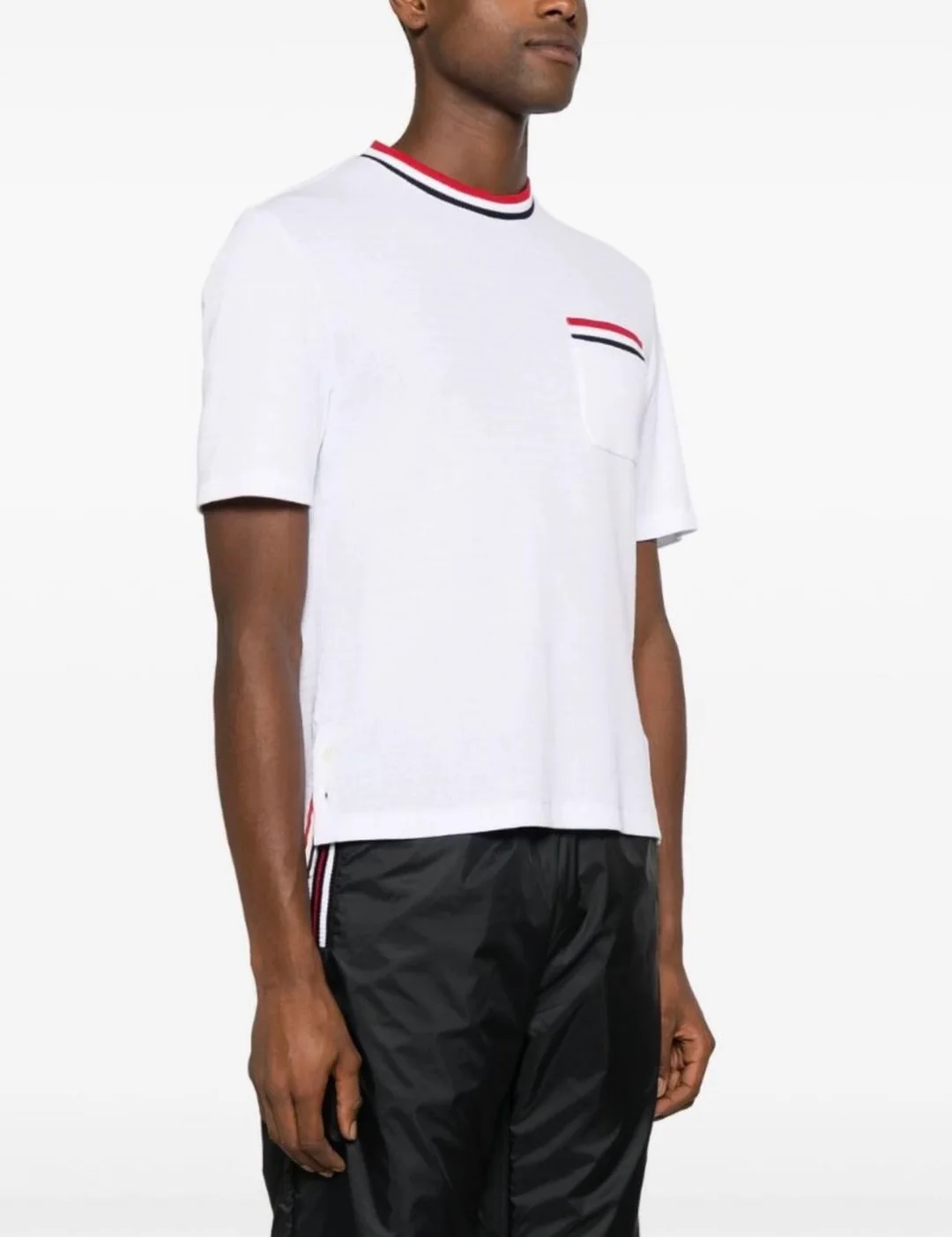 f83de6205e917.webp