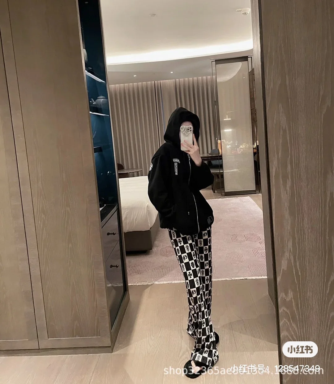 f8abeee50b937.webp