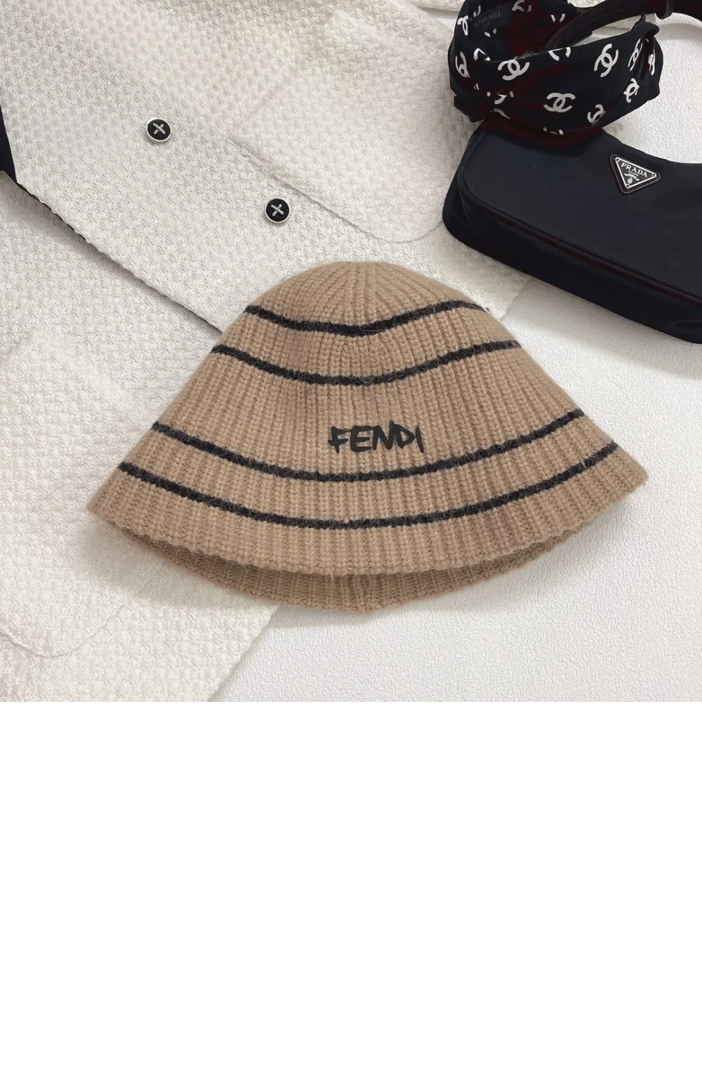 cap3007-3.jpg