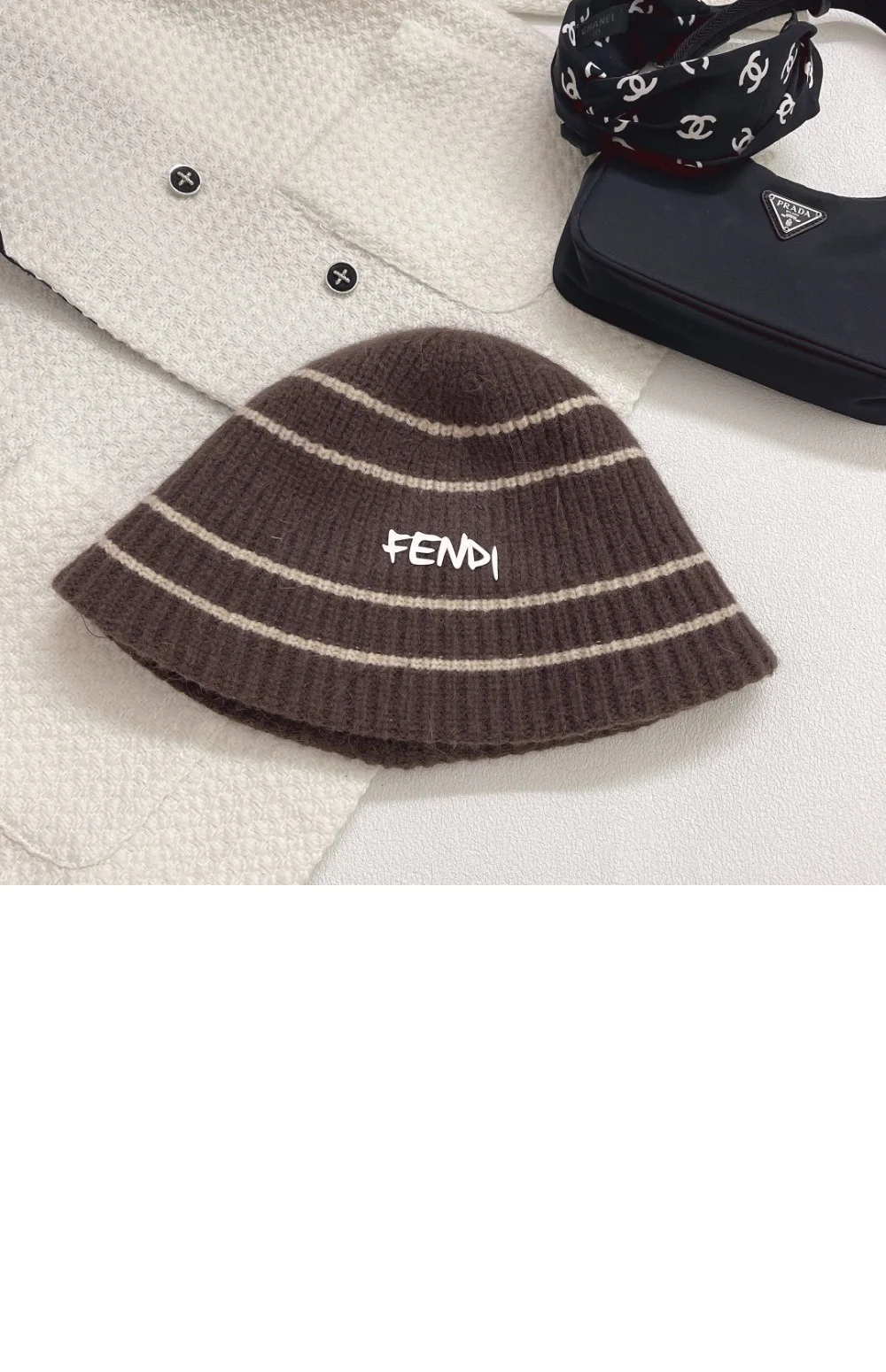 cap3007-4.jpg