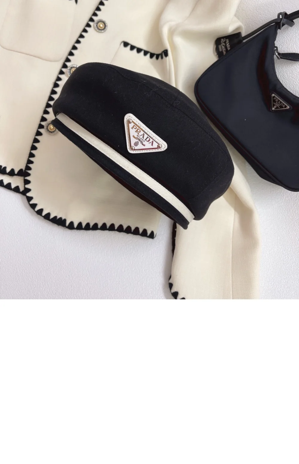 cap3059-1.jpg