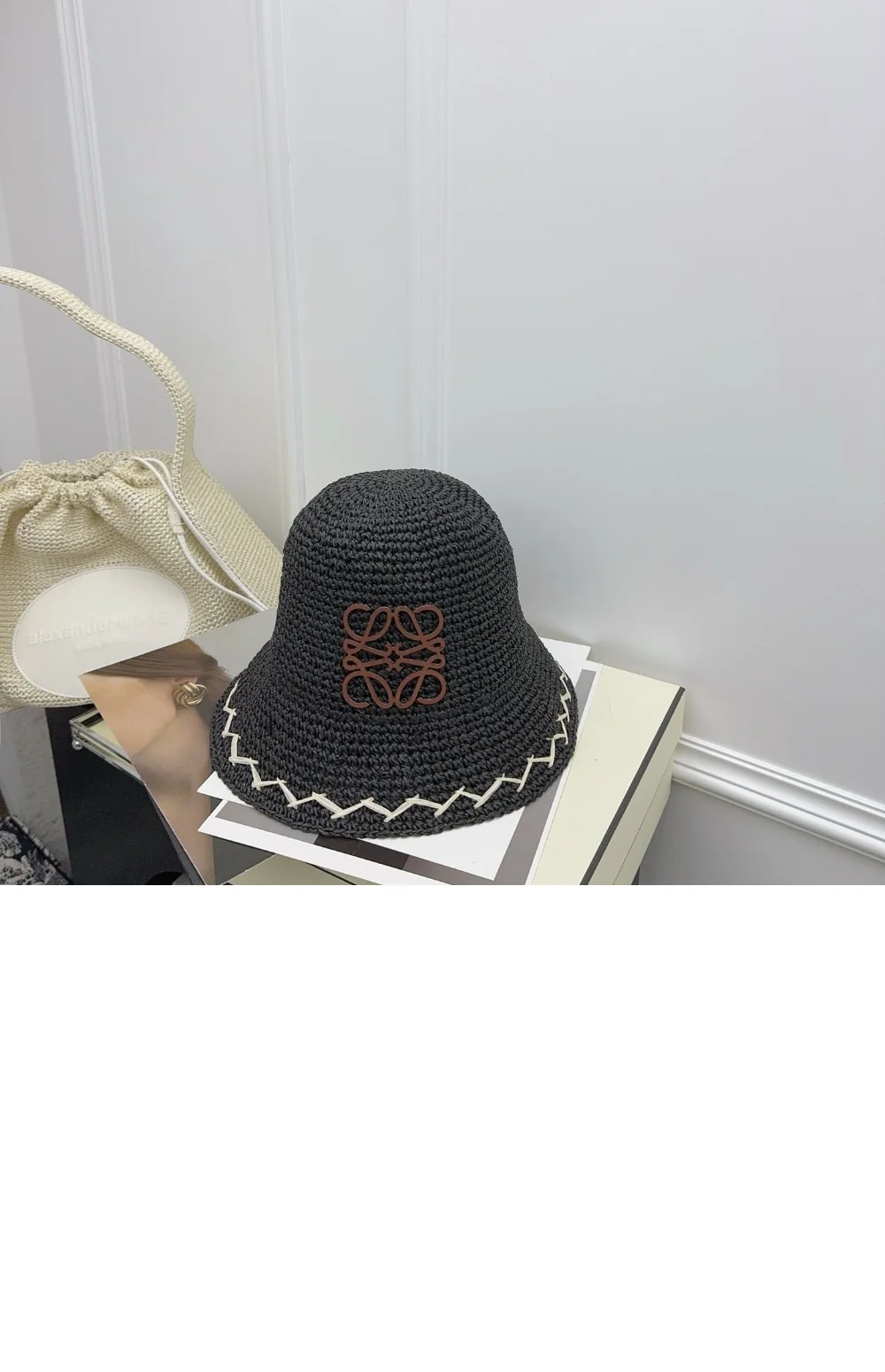cap3251-1.jpg