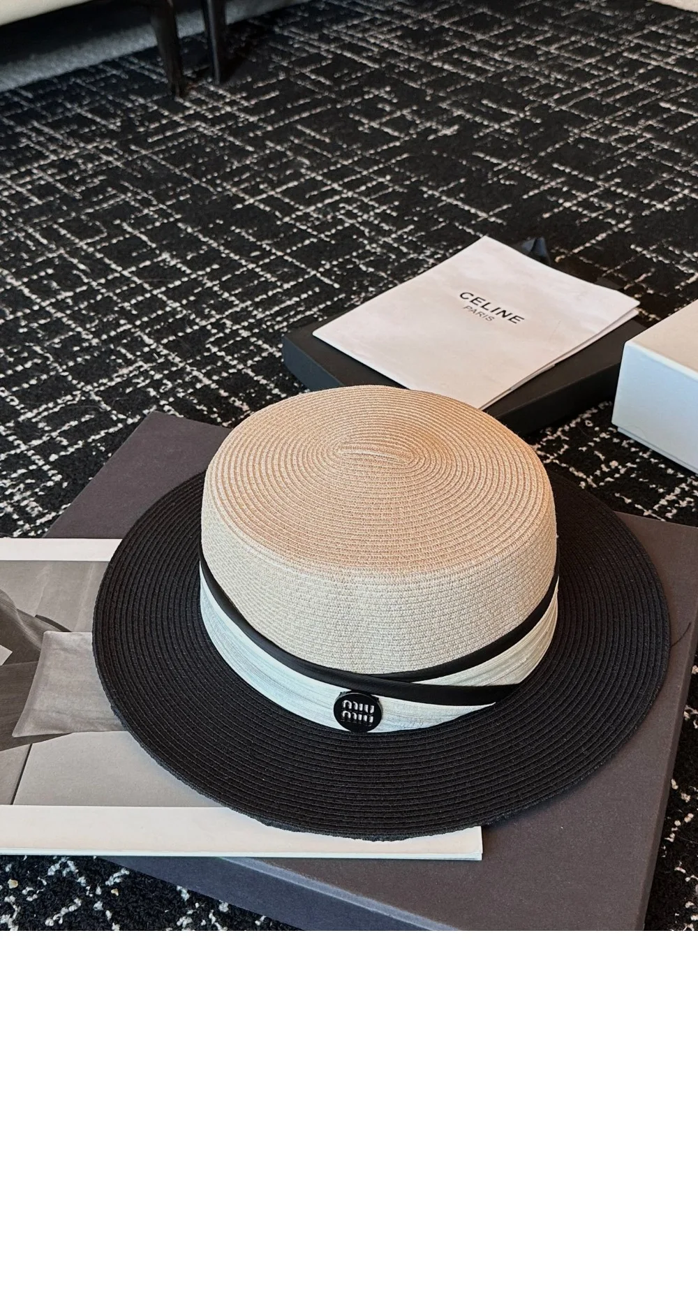 cap3272-1.jpg