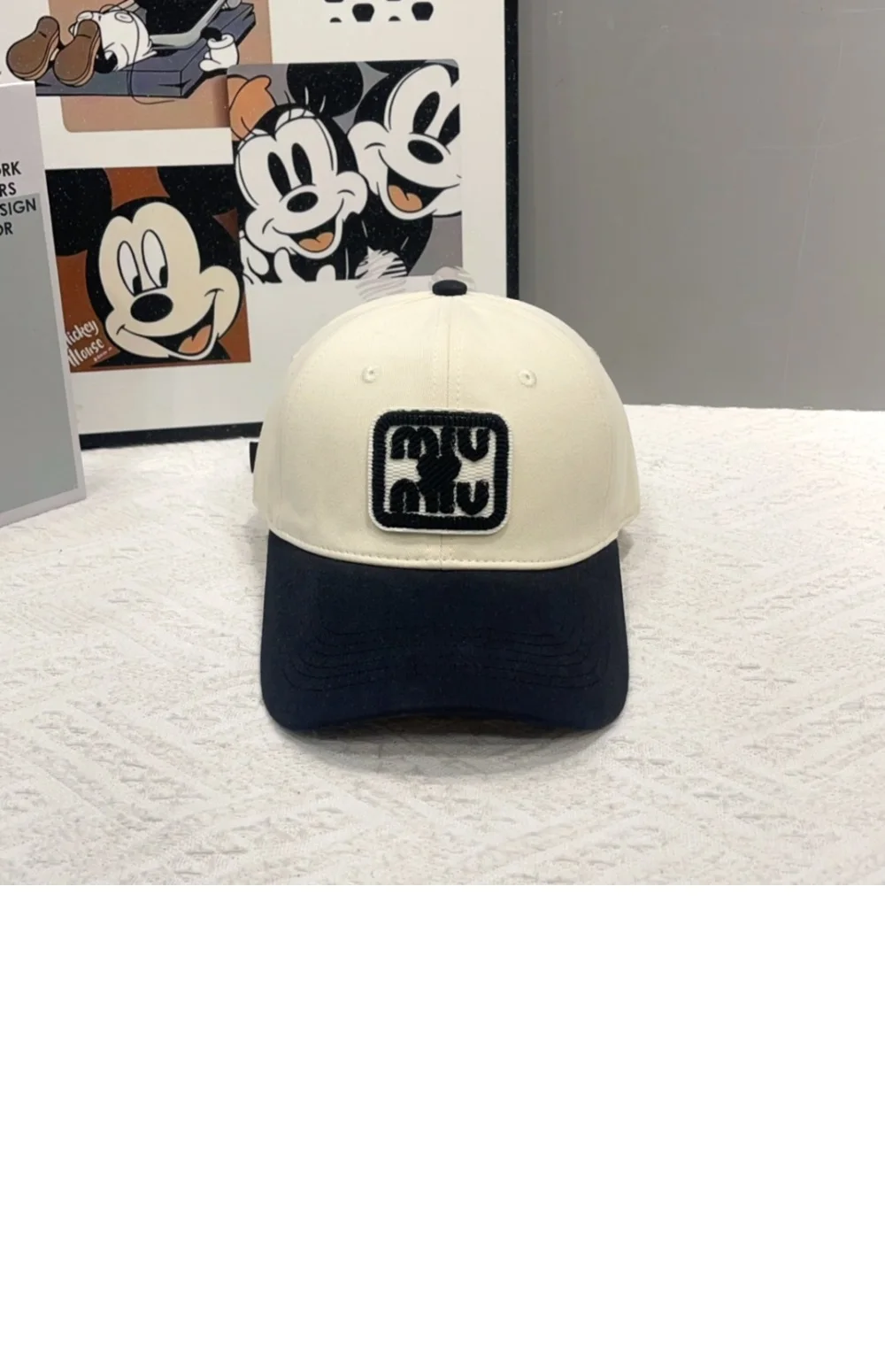 cap3898-1.jpg