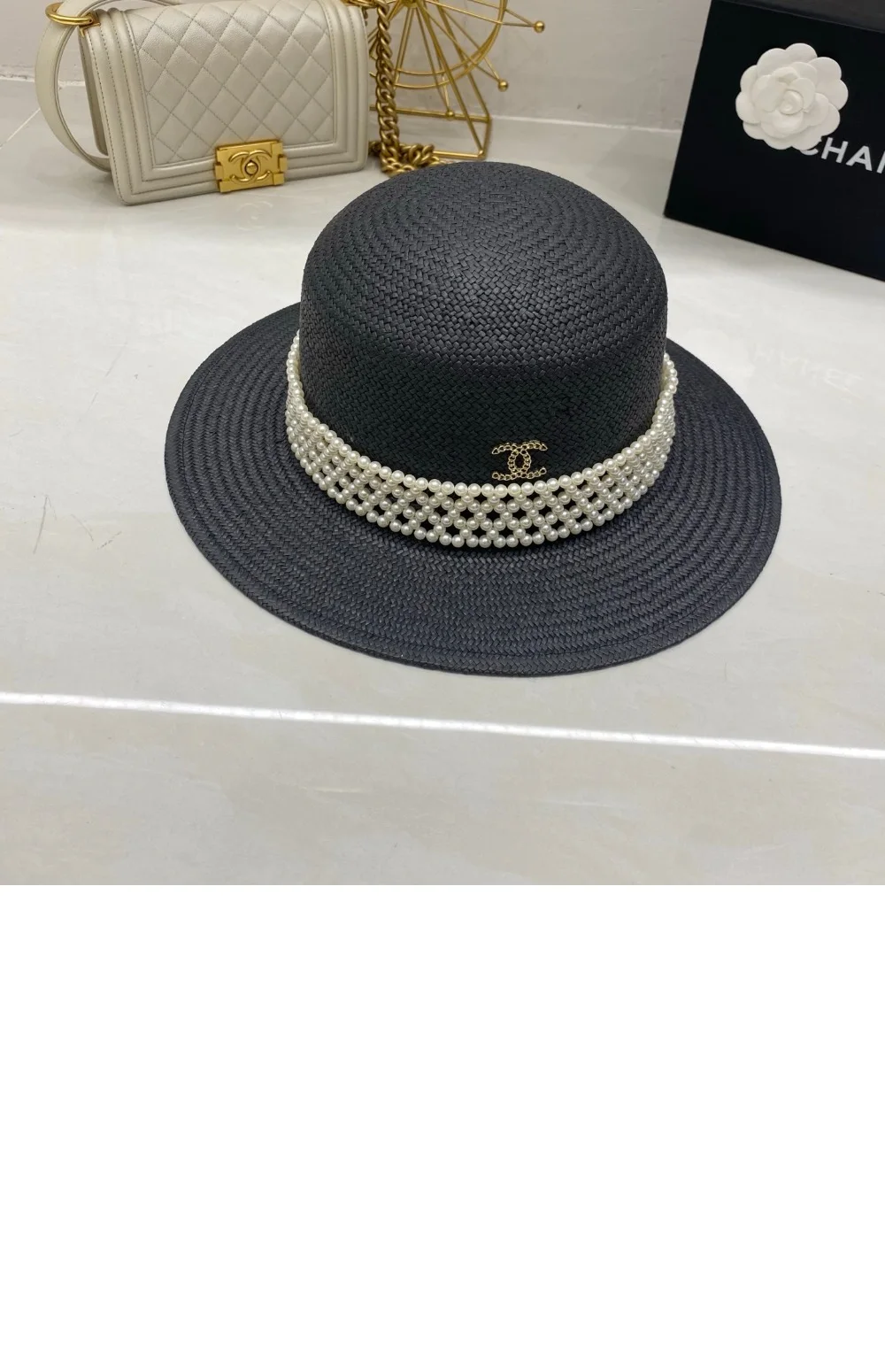 cap3900-1.jpg