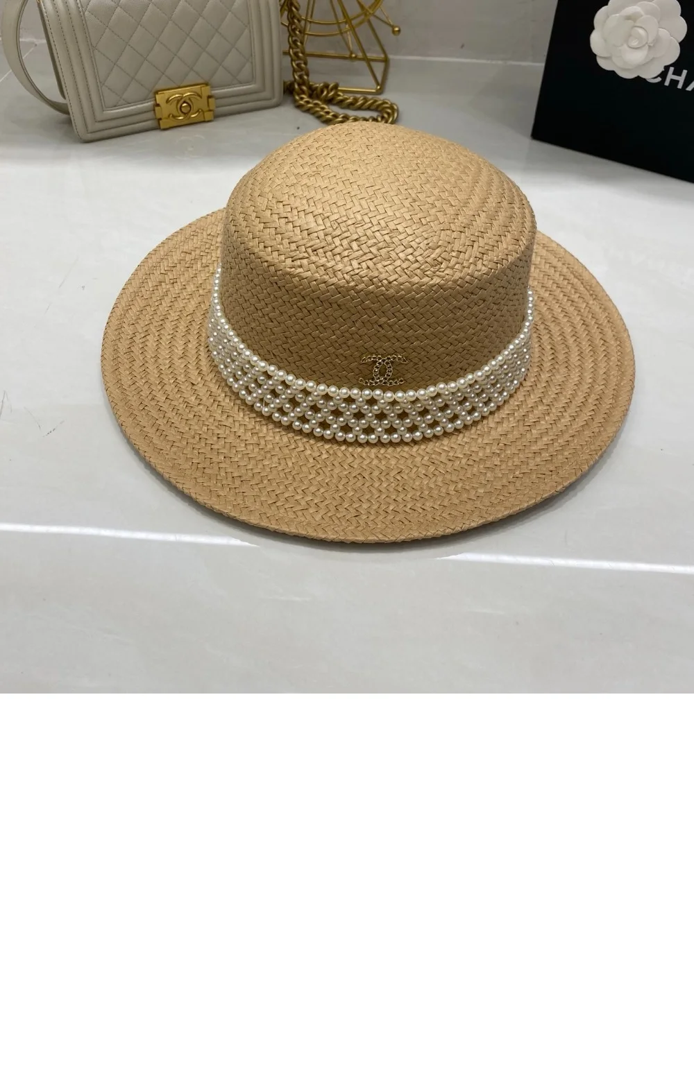 cap3900-3.jpg