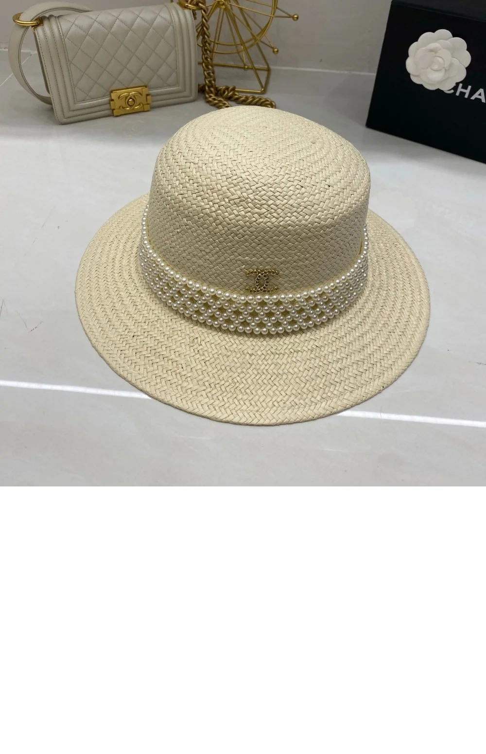 cap3900-4.jpg