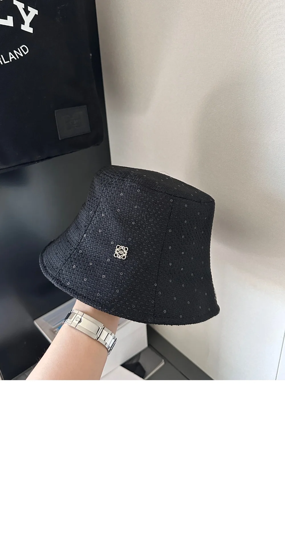 cap4168-1.jpg