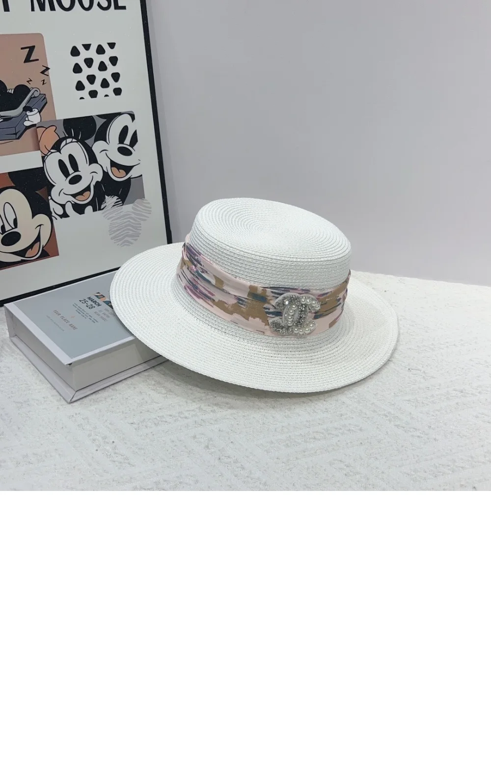 cap4243-1.jpg