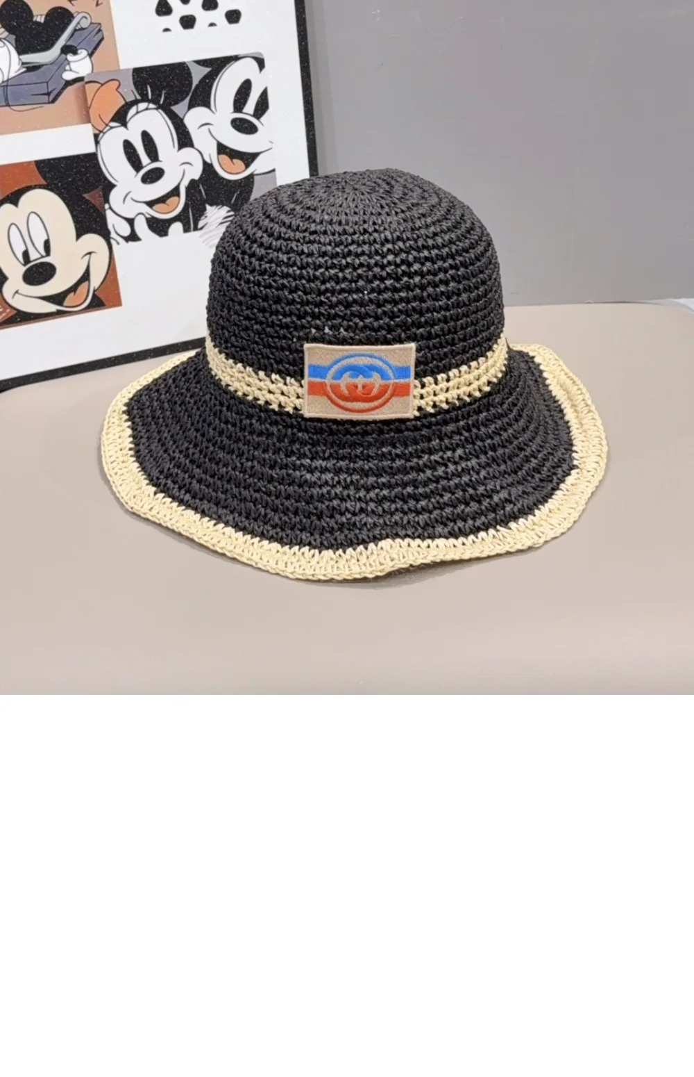 cap4318-1.jpg