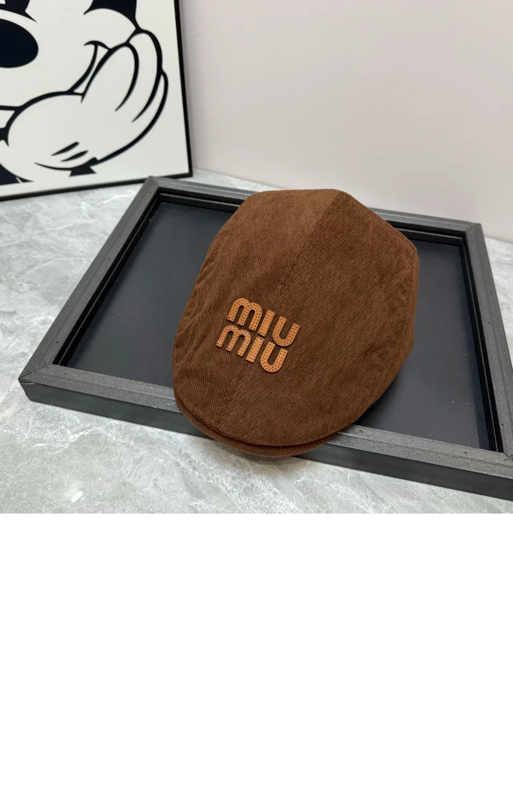 cap4598-3.jpg