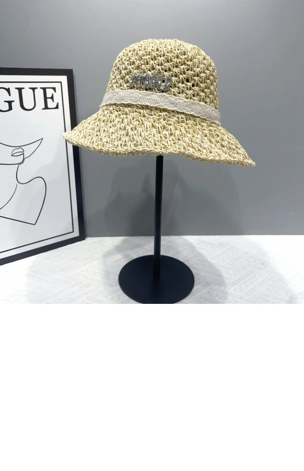 cap4779-2.jpg