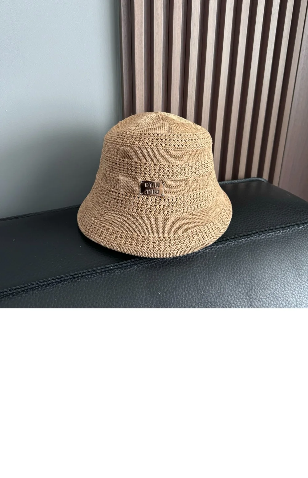 cap5057-2.jpg