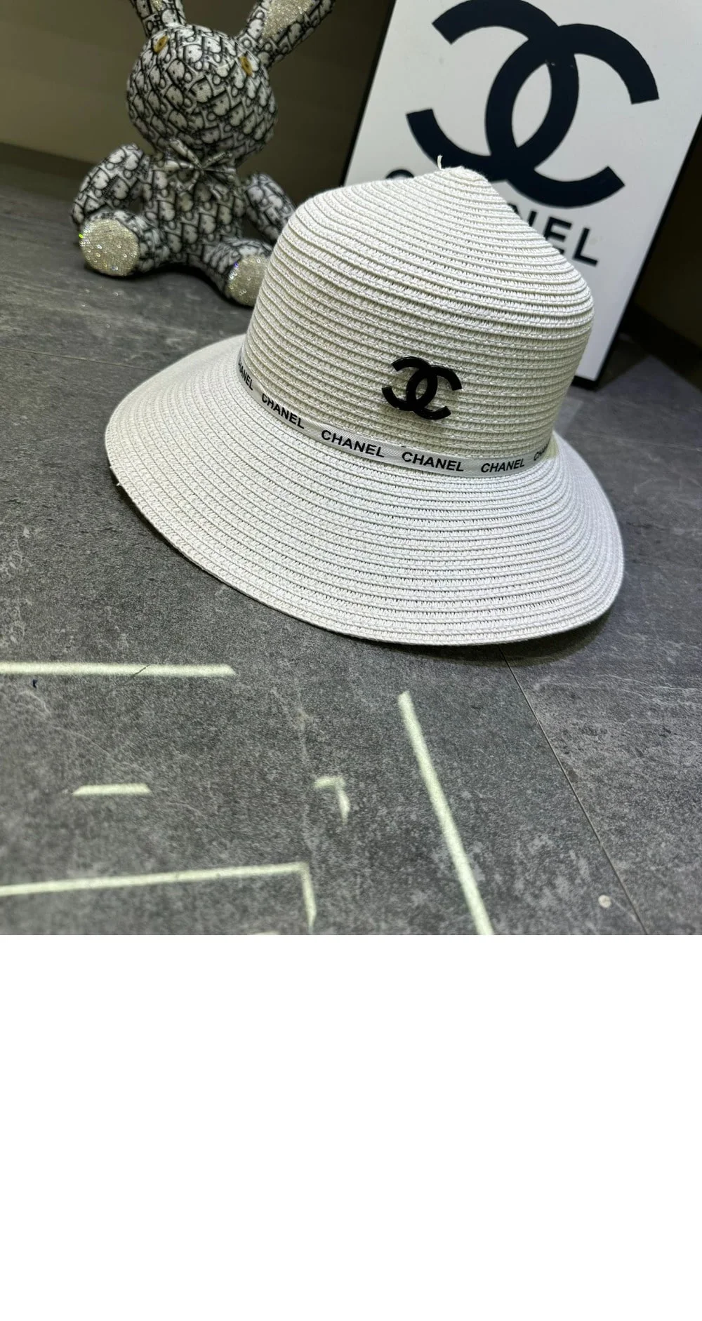 cap5905-2.jpg